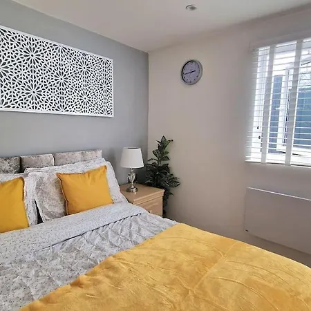 Private Garden Studio Near London Free Freeparking West Thurrock Exterior photo